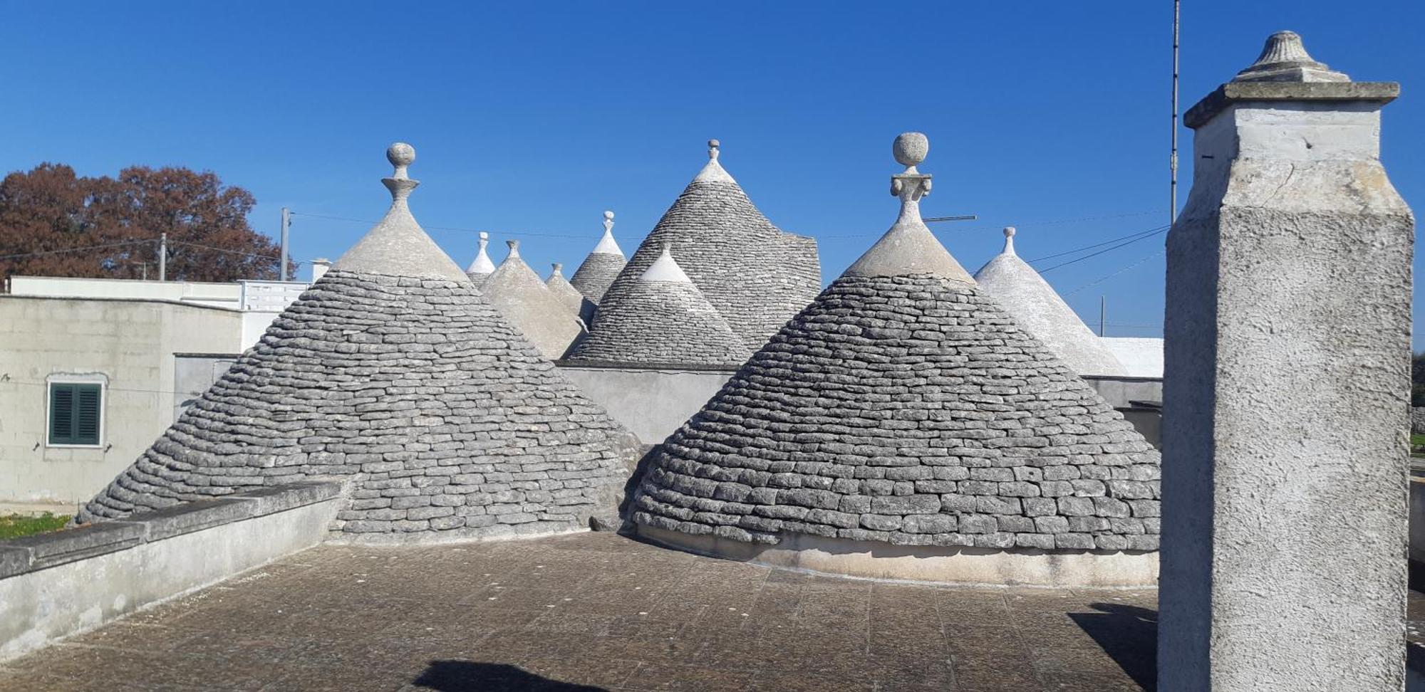 צ'יסטרנינו Valle D'Itria Trulli E Alcova Mikael מראה חיצוני תמונה